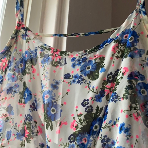 Floral tank top - Picture 4 of 8